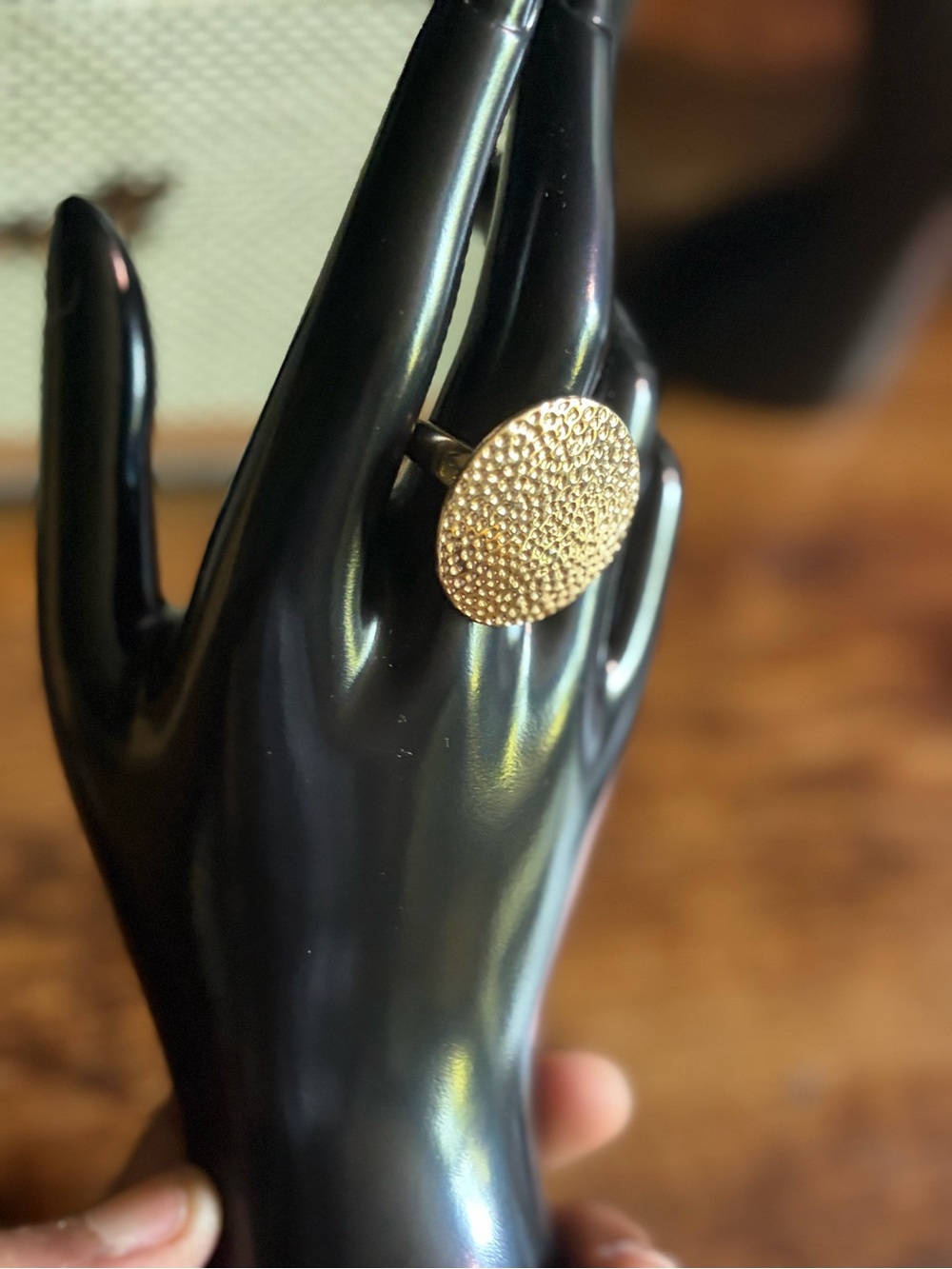 Sunshine 10.5 middle finger ring